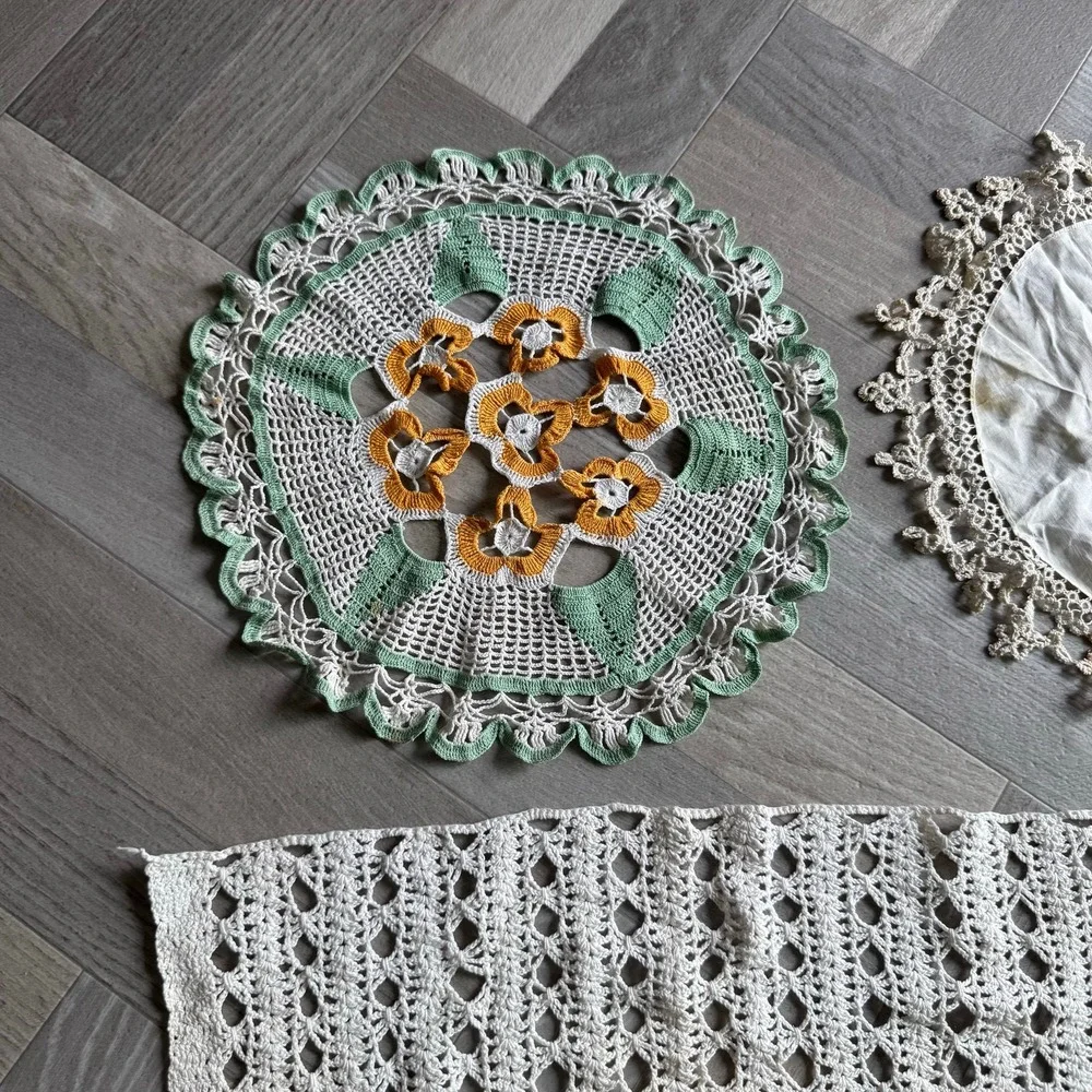 Vintage Crochet Doilies Lot 3 Handmade Tablecloths Lace‎ Home Decor